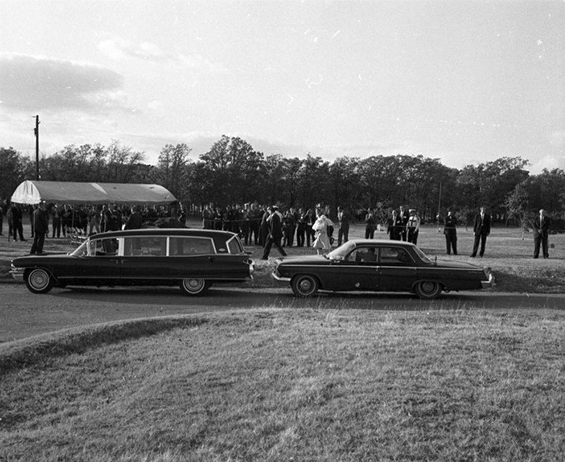 Never-seen photos from the day Oswald was exhumed in 1981 | Fort Worth